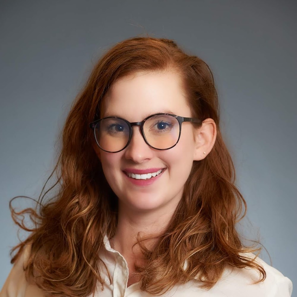 Meet your Posher, Becca
